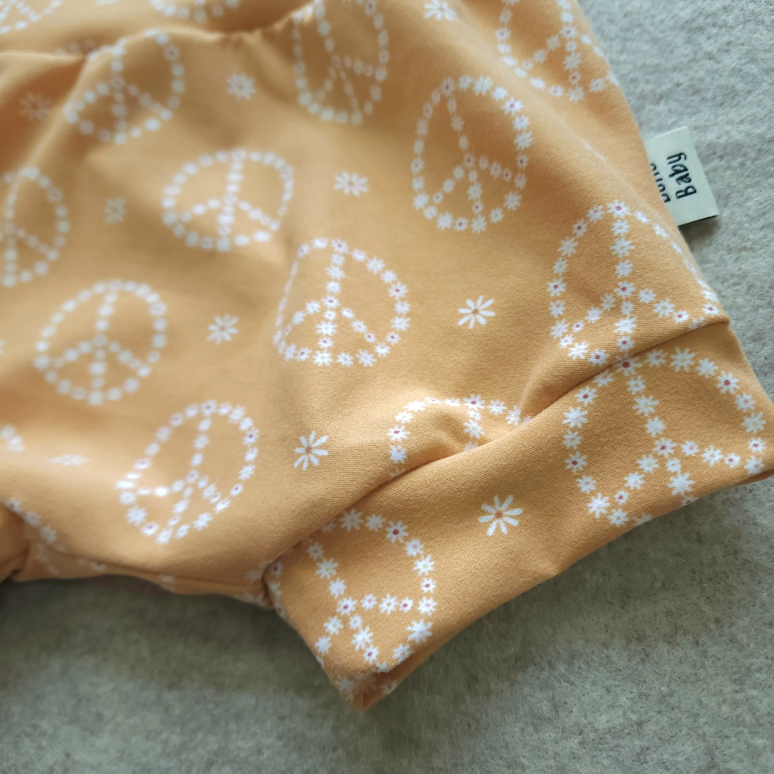Daisy Peace Short