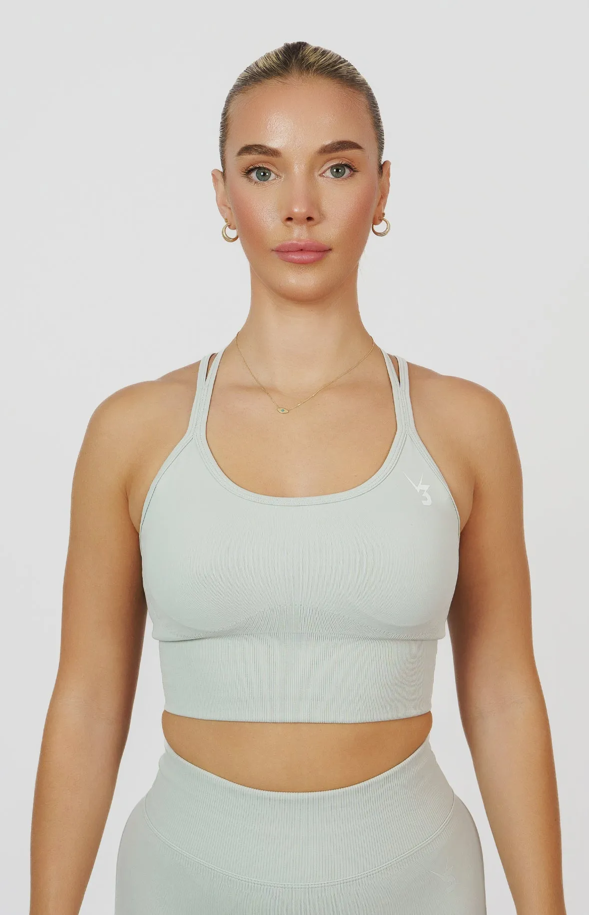 Form Seamless Scrunch Sports Bra, Leggings & Shorts Set - Light Grey