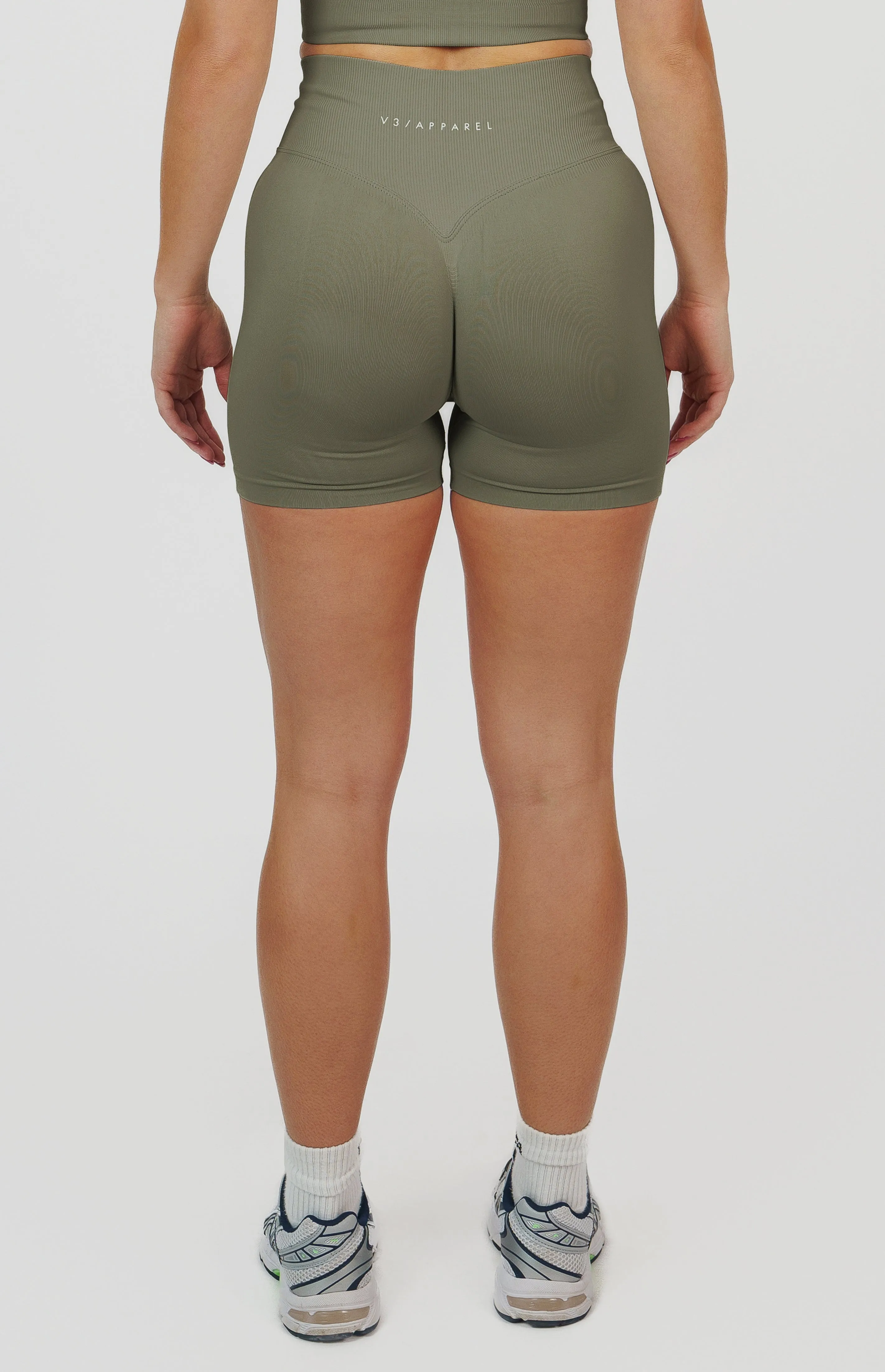 Form Seamless Scrunch Sports Bra, Leggings & Shorts Set - Olive Green