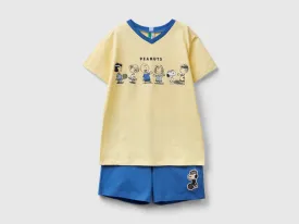 Regular Fit V-Neck Solid Clothing Set