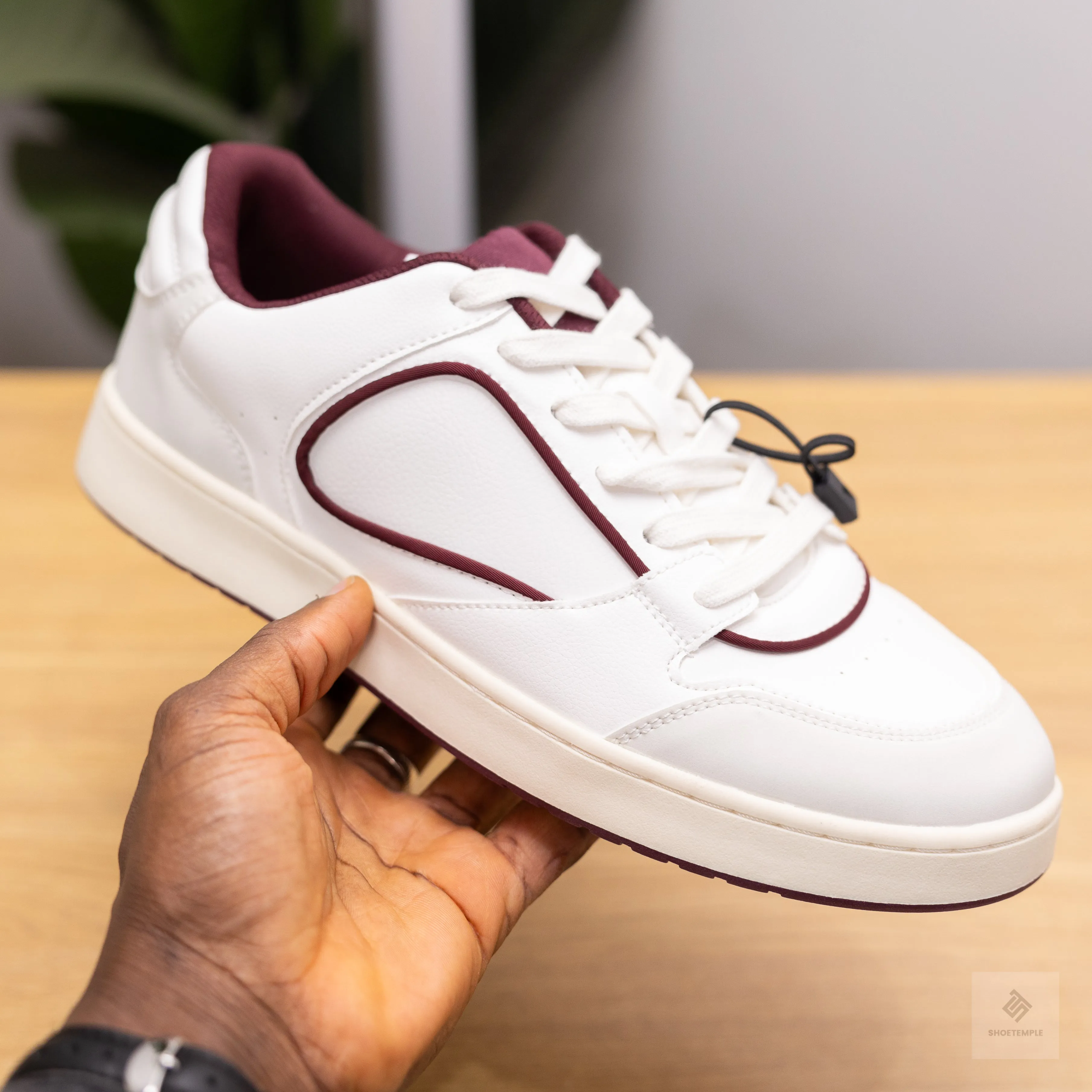 Zara Retro Casual